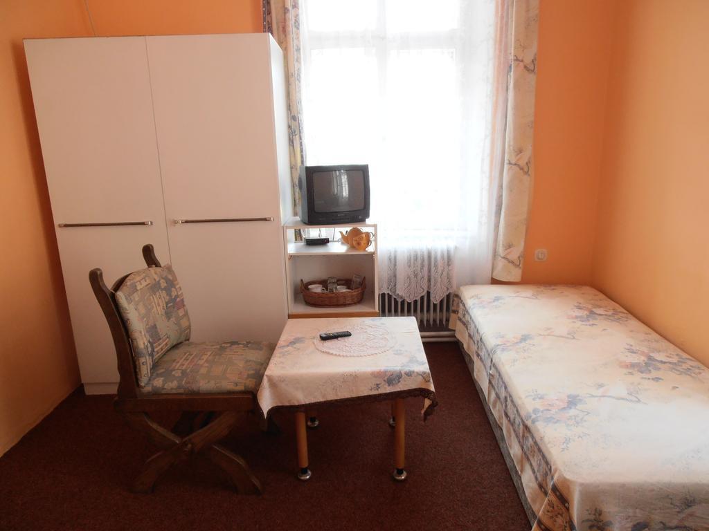 Penzion U Ceske Koruny Jičín Rom bilde